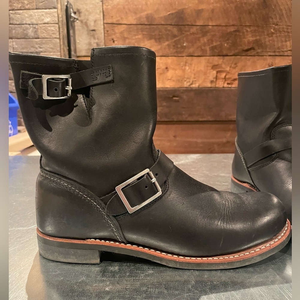 Womens Moto Style Leather with Buckle Red Wing Boots Size 11 - Picture 2 of 2